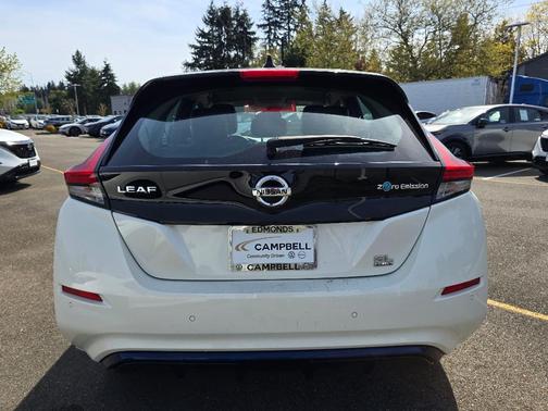 2022 Nissan Leaf SL PLUS