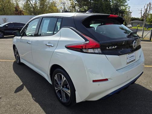 2022 Nissan Leaf SL PLUS