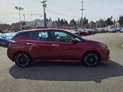 2024 Nissan Leaf SV PLUS