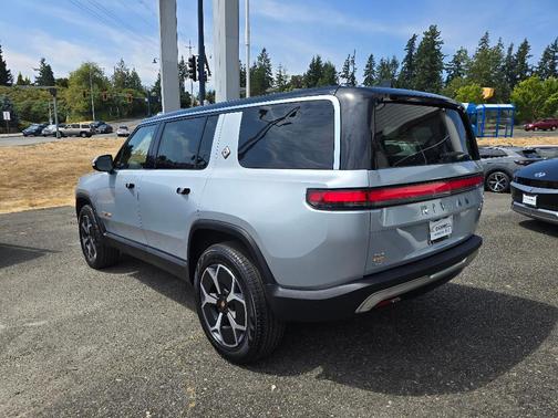 2023 Rivian R1S Adventure Quad Motor Large Pack