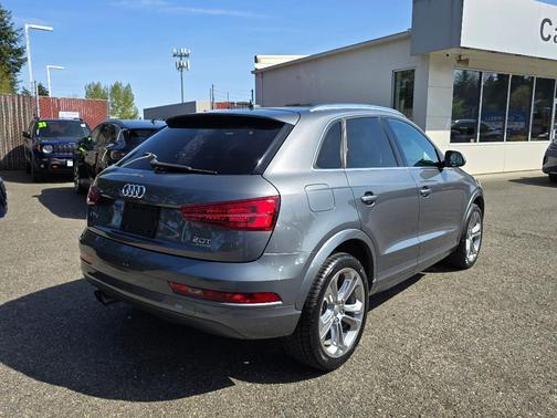 2017 Audi Q3 2.0T Premium Plus