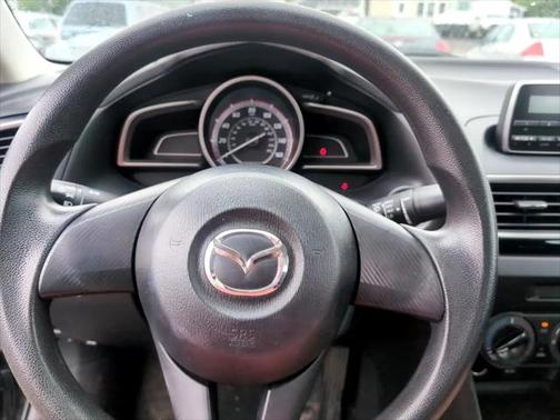2015 Mazda Mazda3 i SV