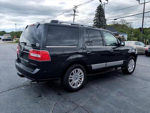 2014 Lincoln Navigator Base