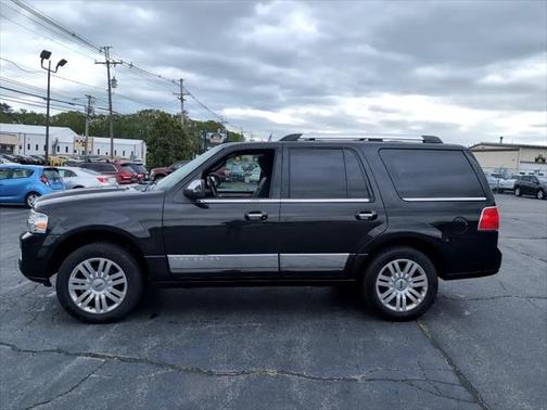 2014 Lincoln Navigator Base