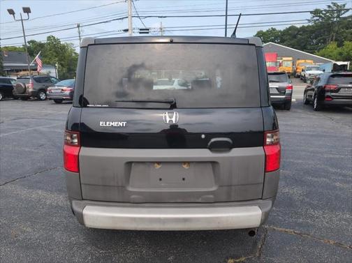 2005 Honda Element LX