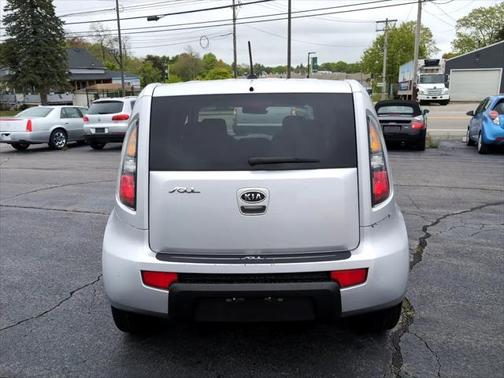 2011 Kia Soul +