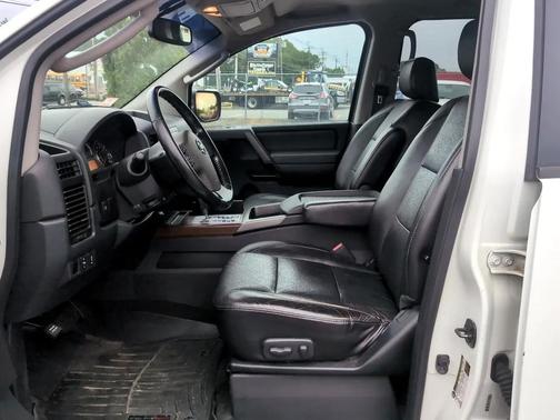 2008 Nissan Titan PRO-4X Crew Cab
