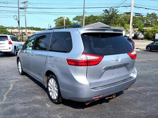 2015 Toyota Sienna LE