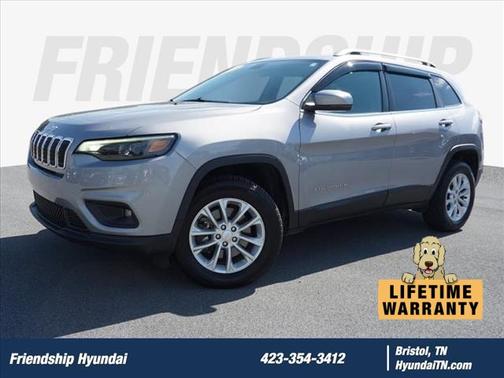 Photo 1 of 23 of 2019 Jeep Cherokee Latitude