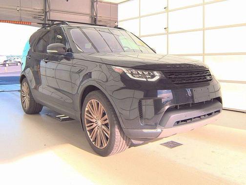 2017 Land Rover Discovery FIRST EDITION