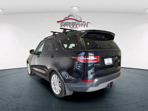 2017 Land Rover Discovery FIRST EDITION