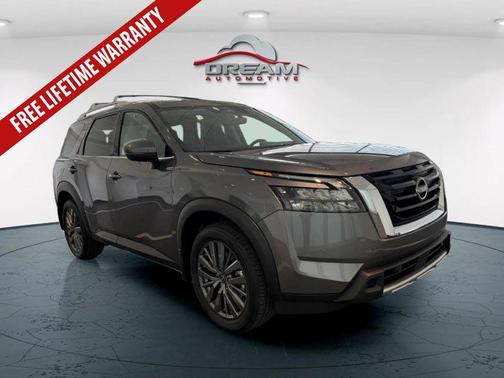 2025 Nissan Pathfinder SL 4WD