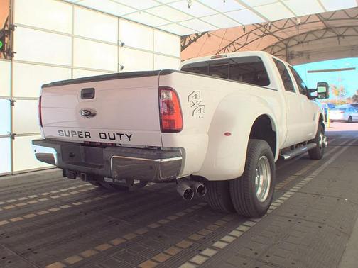 White Platinum Metallic Tri-Coat 2016 Ford F-350 Platinum