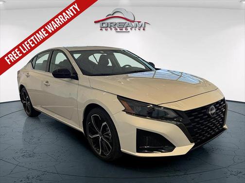 2025 Nissan Altima SR FWD
