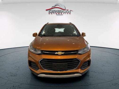 Orange Burst Metallic 2017 Chevrolet Trax LT