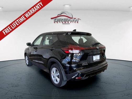 2023 Nissan Kicks S