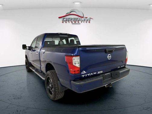 2016 Nissan Titan XD SL