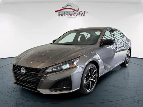 2025 Nissan Altima SR FWD