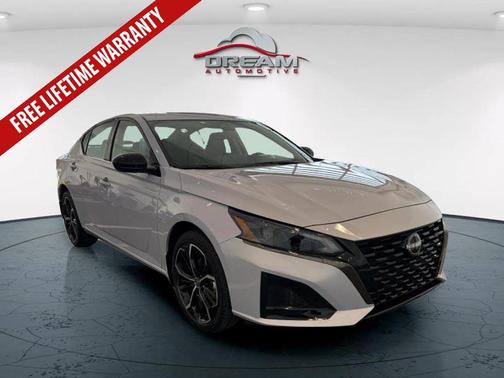 2025 Nissan Altima SR AWD