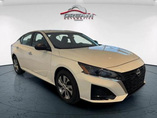 2025 Nissan Altima S FWD