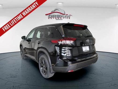 SUPER.BLACK 2026 Nissan Rogue