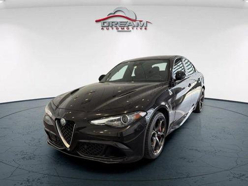 2017 Alfa Romeo Giulia Quadrifoglio