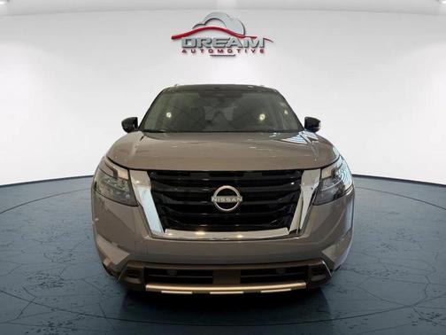 2025 Nissan Pathfinder Platinum 4WD