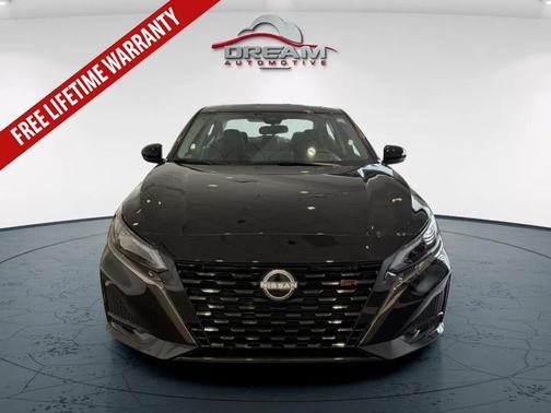 2025 Nissan Altima SR FWD