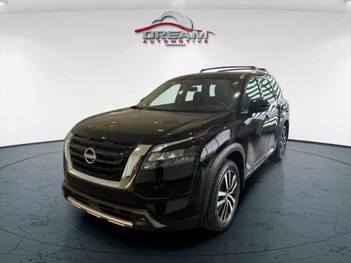 2025 Nissan Pathfinder Platinum 4WD