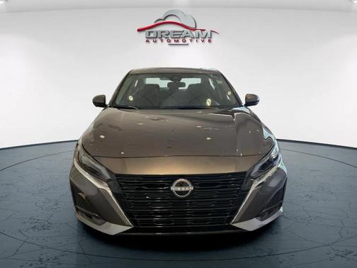 2025 Nissan Altima SL FWD