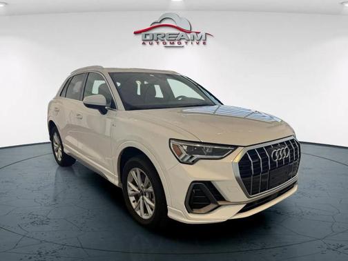 2023 Audi Q3 Premium 45 TFSI S line quattro Tiptronic