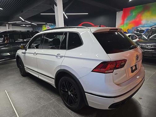 2022 Volkswagen Tiguan 2.0T SE R-Line Black 4MOTION