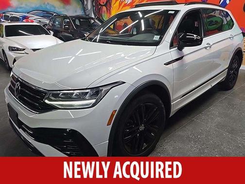 2022 Volkswagen Tiguan 2.0T SE R-Line Black 4MOTION