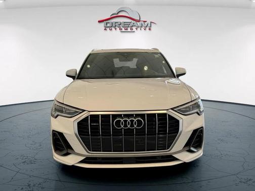 2024 Audi Q3 Premium 45 TFSI S line quattro Tiptronic