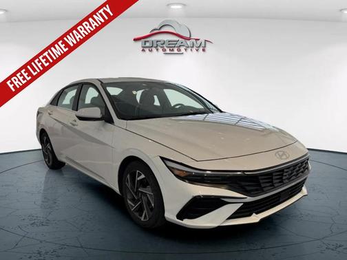 2025 Hyundai ELANTRA SEL