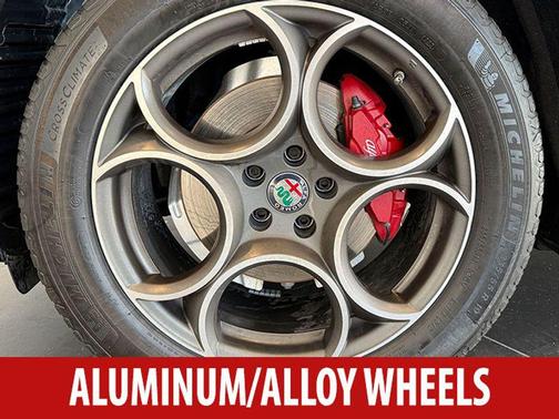 2019 Alfa Romeo Stelvio Sport