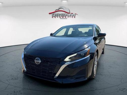 2025 Nissan Altima S FWD