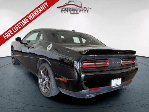 2017 Dodge Challenger SXT