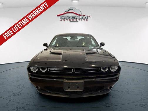 2017 Dodge Challenger SXT