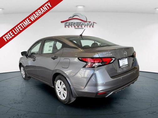 Gun Metallic 2025 Nissan Versa 1.6 S