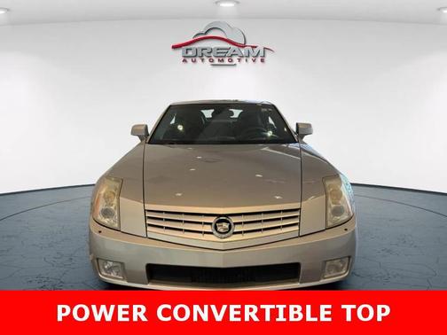 Light Platinum 2007 Cadillac XLR Base