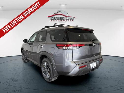 GUN.METALLIC 2026 Nissan Pathfinder SL