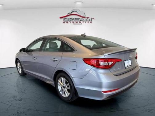 2017 Hyundai SONATA SE