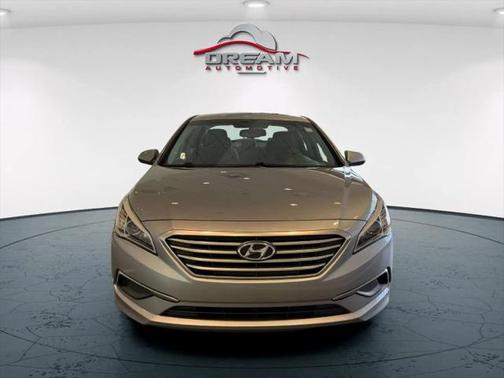 2017 Hyundai SONATA SE