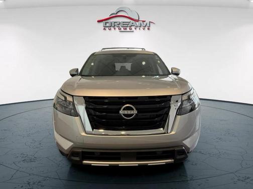 2025 Nissan Pathfinder SL 4WD
