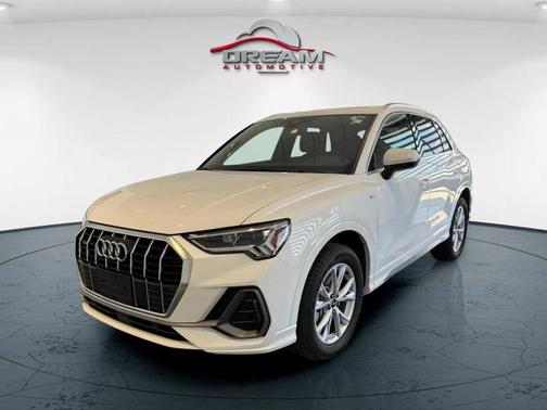 2023 Audi Q3 Premium 45 TFSI S line quattro Tiptronic