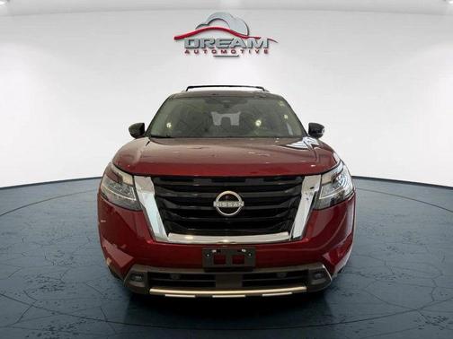2023 Nissan Pathfinder Platinum 4WD