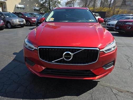 Fusion Red Metallic 2020 Volvo XC60 T5 Momentum