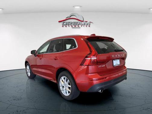 Fusion Red Metallic 2020 Volvo XC60 T5 Momentum
