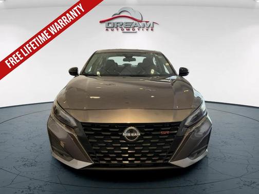 2024 Nissan Altima SR FWD